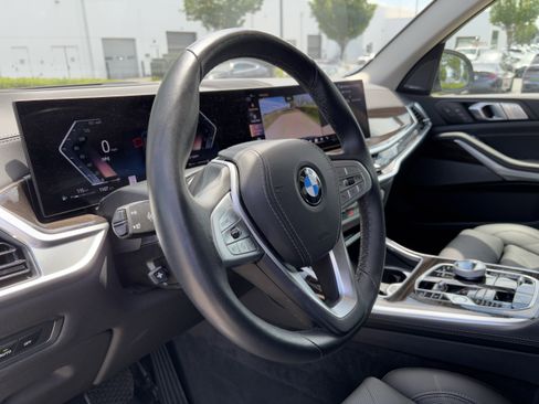 Certified 2026 BMW X7 xDrive40i w/ Executive Package AWD/4WD image 16