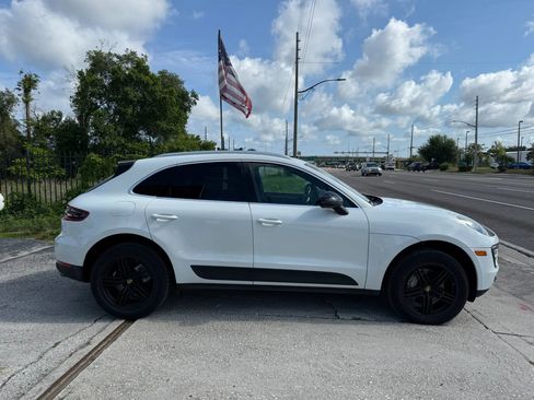 Used 2016 Porsche Macan S AWD/4WD image 4