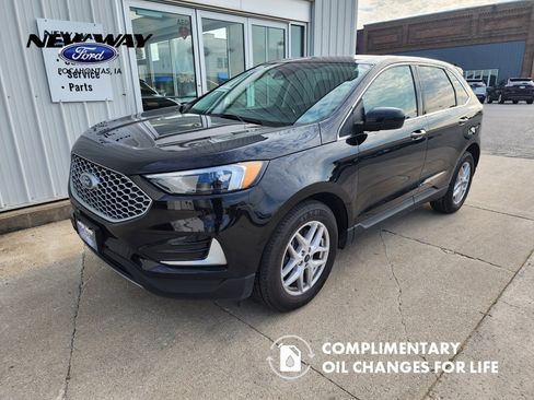 Used 2023 Ford Edge SEL image 1
