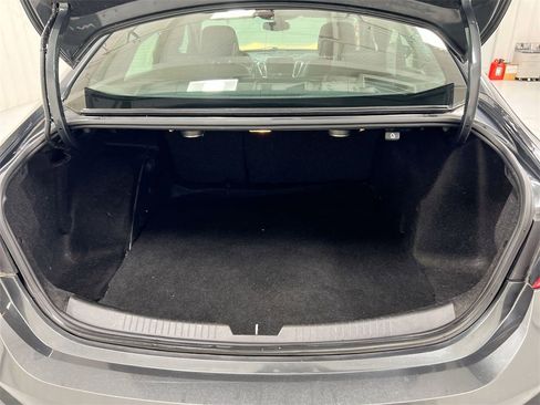 Used 2017 Chevrolet Malibu LT w/ Leather Package image 23