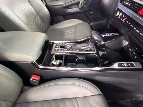 Used 2024 Kia Sorento SX Prestige w/ Sage Leather Package AWD/4WD image 38