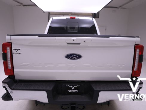 New 2026 Ford F250 Lariat w/ Lariat Ultimate Package image 4