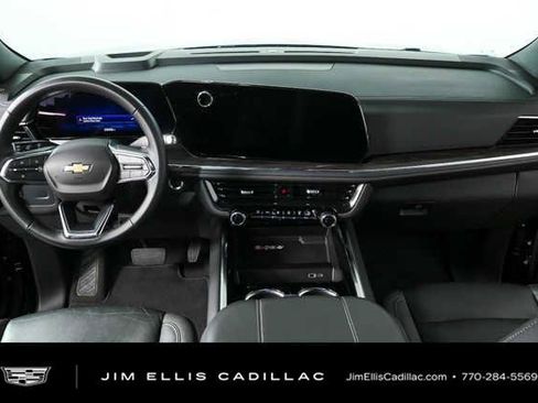 Used 2025 Chevrolet Tahoe LT RWD image 19