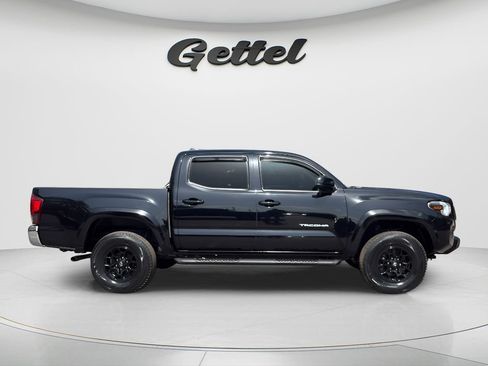 Used 2021 Toyota Tacoma SR5 RWD image 4