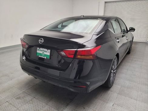 Used 2025 Nissan Altima 2.5 SV FWD image 7