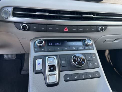 Used 2023 Hyundai Palisade Limited w/ Cargo Package image 12