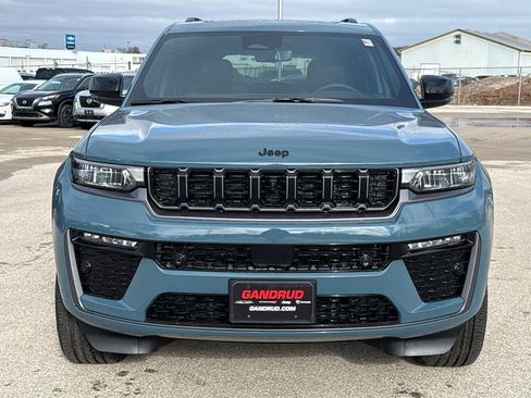 New 2026 Jeep Grand Cherokee L Limited image 3