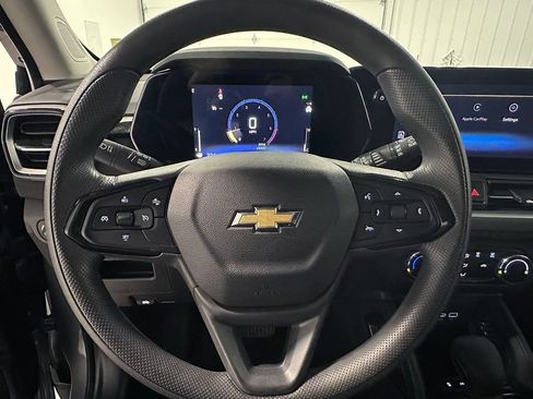 Used 2024 Chevrolet TrailBlazer LS w/ LS Convenience Package AWD/4WD image 28