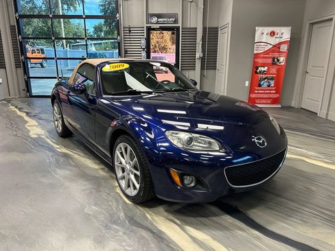 Used 2009 MAZDA MX-5 Miata Grand Touring RWD image 1