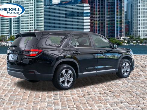 Certified 2024 Honda Pilot EX-L image 8