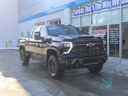 Certified 2025 Chevrolet Silverado 2500 ZR2 w/ Technology Package image 2