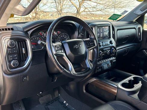 Used 2021 Chevrolet Silverado 1500 LT Trail Boss w/ Convenience Package II image 7