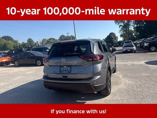 Used 2025 Nissan Rogue SV AWD/4WD image 17