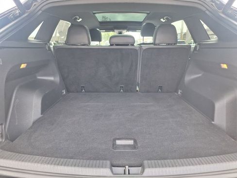 Used 2021 Volkswagen Atlas Cross Sport SEL AWD/4WD image 26