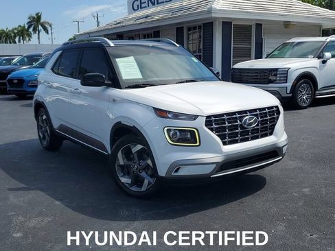 Certified 2023 Hyundai Venue Limited FWD image 29