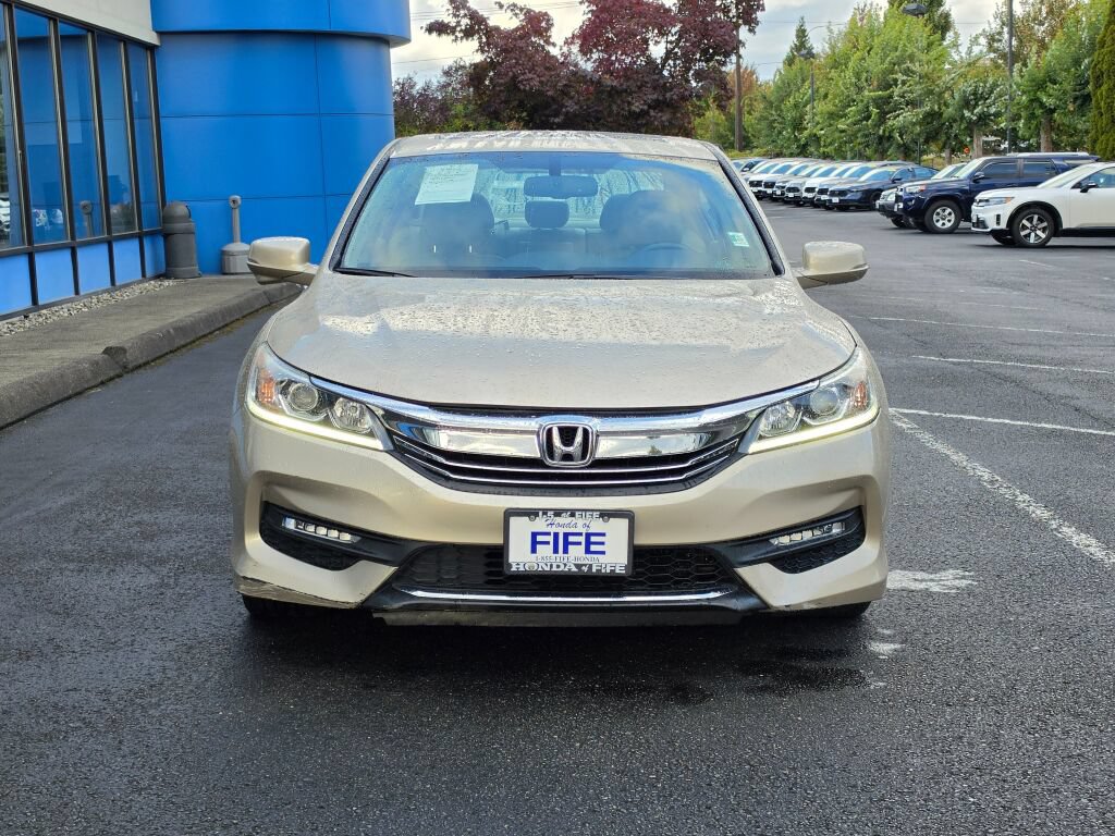 Used 2017 Honda Accord EX-L image 8