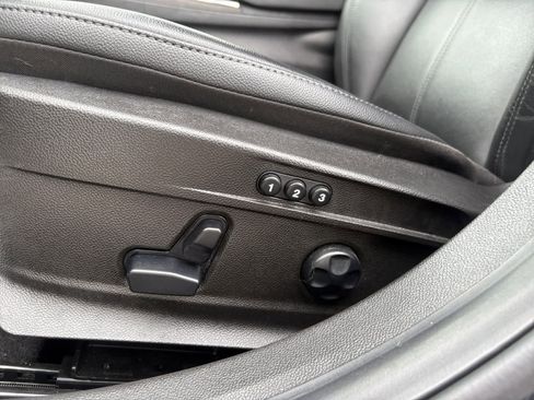 Used 2022 Alfa Romeo Giulia Ti image 27