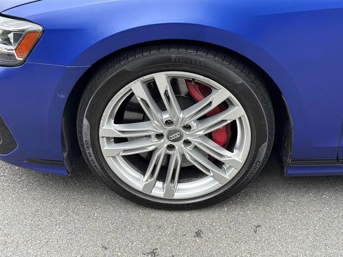 Used 2022 Audi S8 w/ S8 Comfort Plus Package AWD/4WD image 7