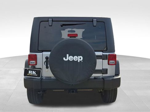 Used 2018 Jeep Wrangler Unlimited Sport S image 5