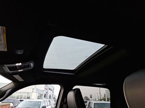 Used 2022 RAM 2500 Limited image 17