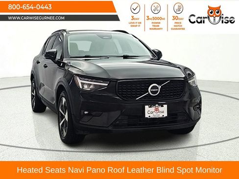 Used 2023 Volvo XC40 B5 Plus AWD/4WD image 1