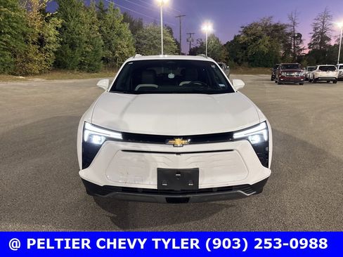 Used 2024 Chevrolet Blazer EV LT image 2