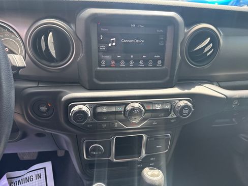 Used 2023 Jeep Wrangler Unlimited Sport AWD/4WD image 16