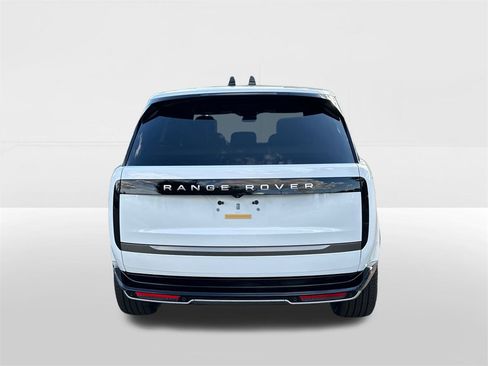 New 2025 Land Rover Range Rover SE image 3