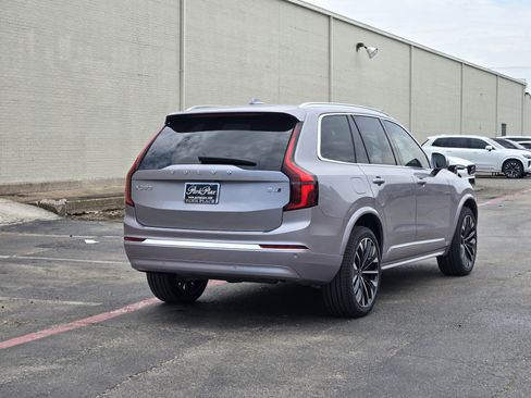 New 2026 Volvo XC90 B6 Core image 9