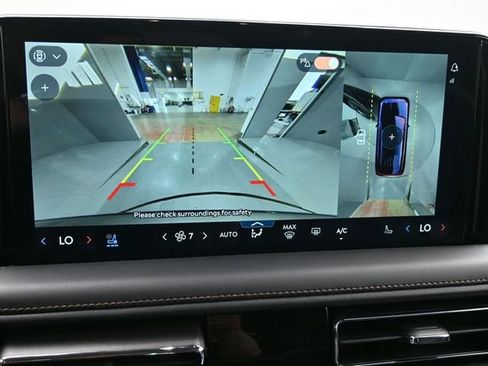 Certified 2025 Lincoln Aviator Reserve w/ Equipment Group 201A AWD/4WD image 16