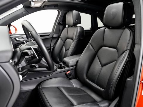 Used 2024 Porsche Macan image 5