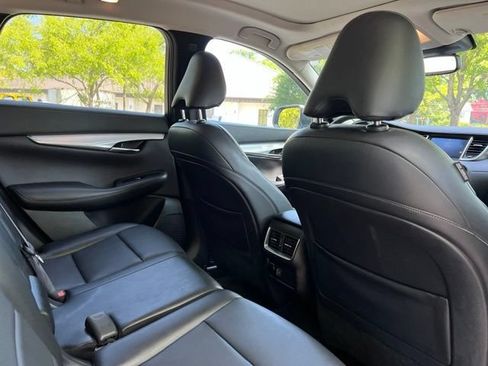 Used 2021 INFINITI QX50 Luxe FWD image 19
