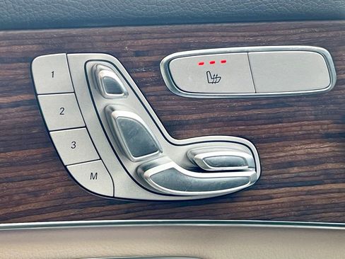 Certified 2022 Mercedes-Benz GLC 300 4MATIC image 32