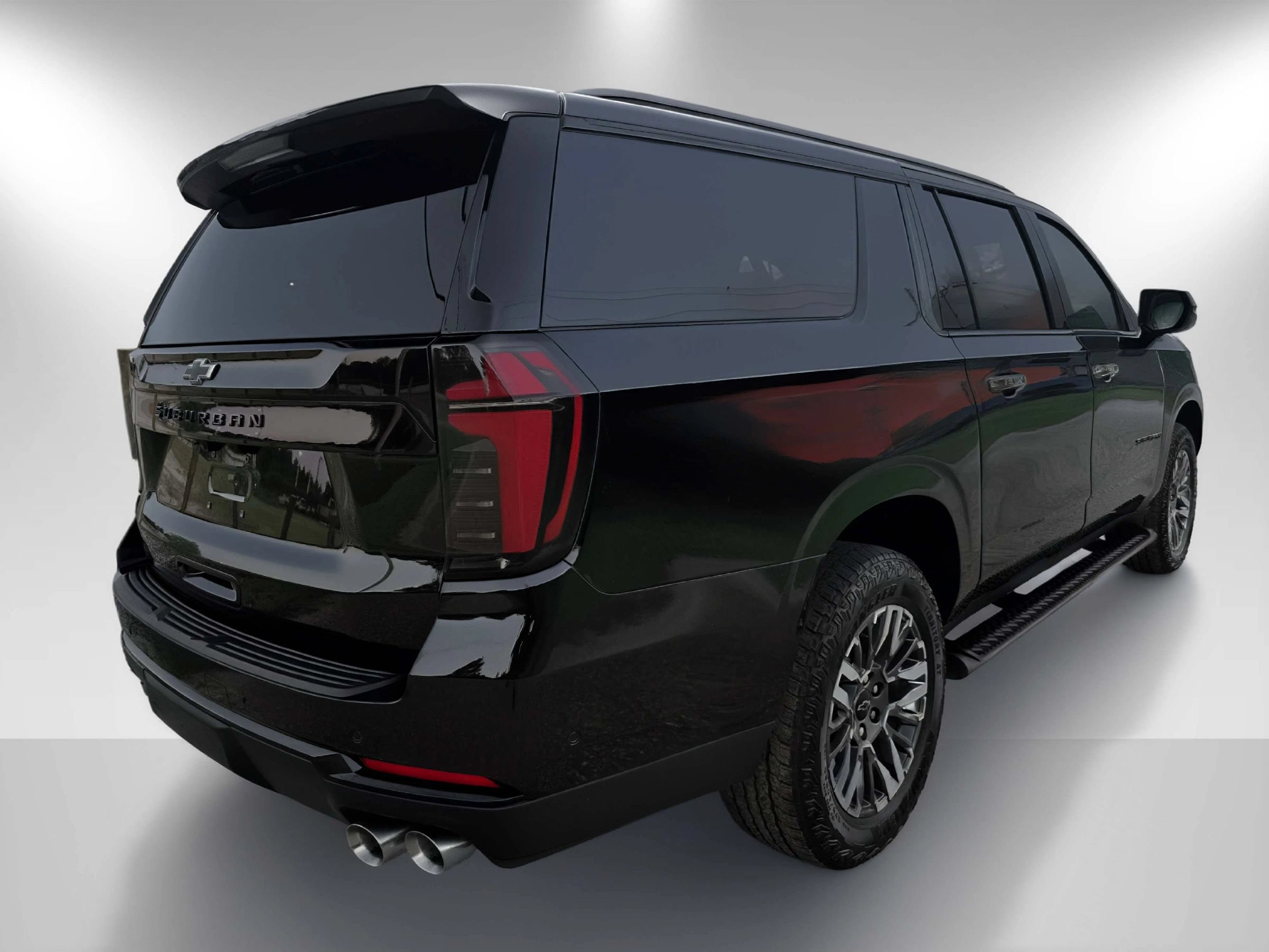 Used 2025 Chevrolet Suburban Z71 AWD/4WD image 5