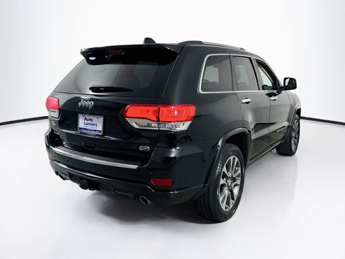 Used 2017 Jeep Grand Cherokee Overland AWD/4WD image 5