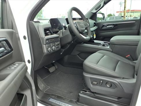 New 2026 Chevrolet Tahoe Z71 w/ Comfort Package AWD/4WD image 9