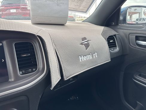 Certified 2022 Dodge Charger R/T image 32