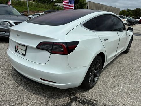 Used 2018 Tesla Model 3 Long Range RWD image 4