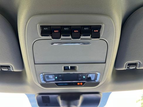 New 2026 Ford F250 Lariat w/ Chrome Package image 23