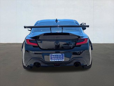 Used 2023 Toyota GR86 Premium w/ ALL Weather Mat Package (TMS) RWD image 4