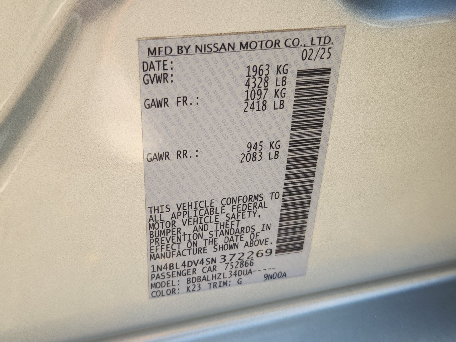 Used 2025 Nissan Altima 2.5 SV FWD image 17