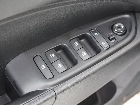 New 2026 Hyundai Venue SE image 27