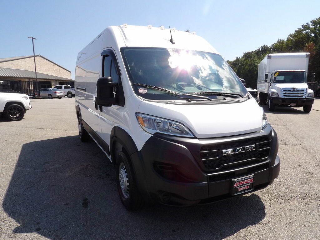 Used 2024 RAM ProMaster 2500 FWD image 11