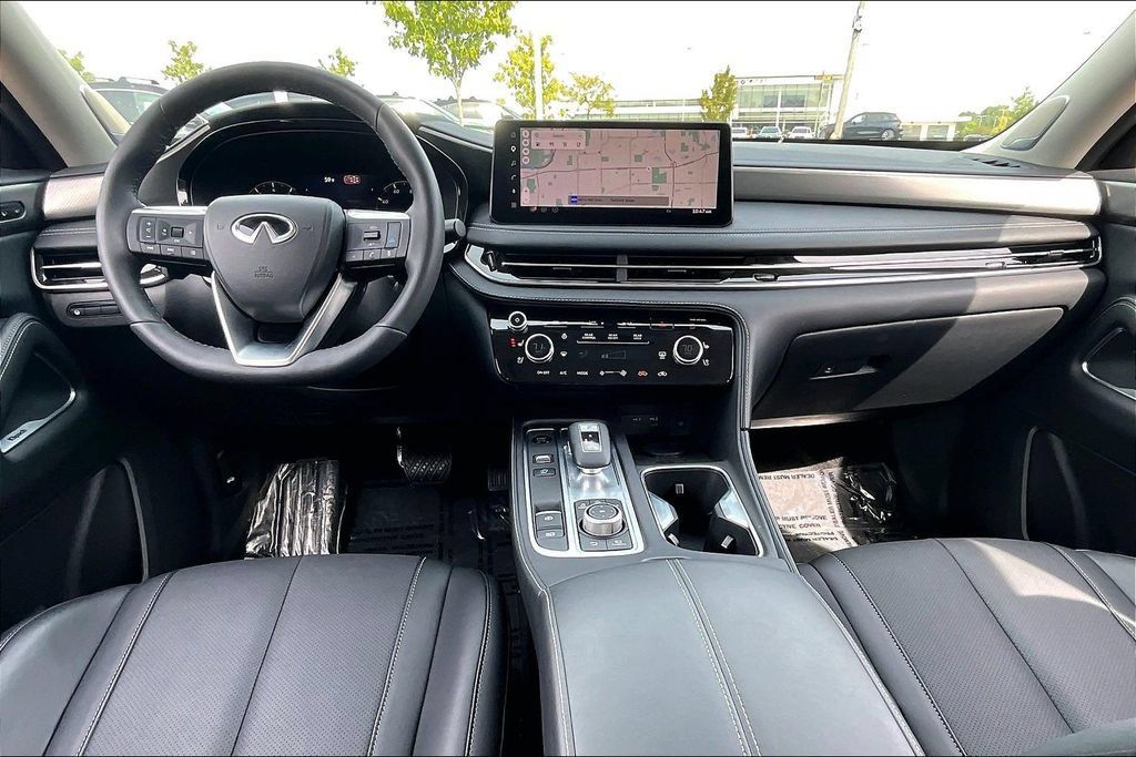 Certified 2027 INFINITI QX60 Luxe w/ Cargo Package AWD/4WD image 21