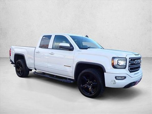Used 2017 GMC Sierra 1500 SLE w/ SLE Value Package image 5