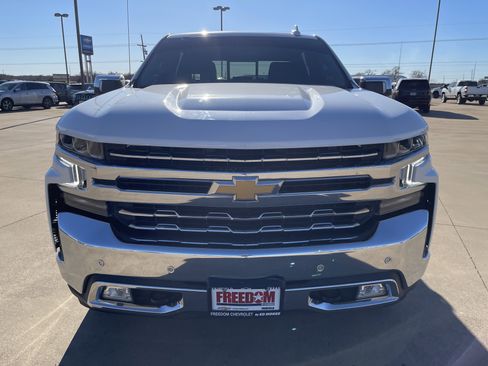 Used 2022 Chevrolet Silverado 1500 LTZ image 9