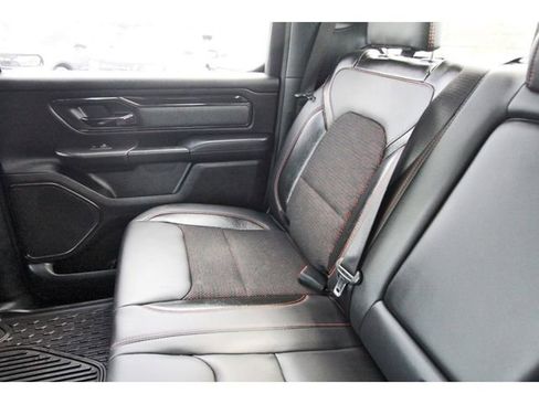 Used 2022 RAM 1500 Big Horn w/ Built-to-serve Edition image 11