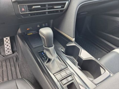 Certified 2025 Toyota Camry SE FWD image 12