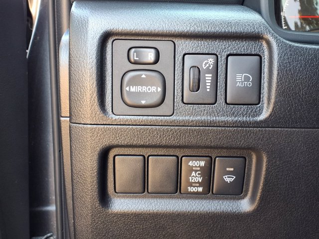 Used 2022 Toyota 4Runner SR5 Premium w/ Moonroof Package AWD/4WD image 26