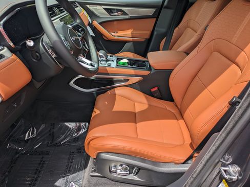 New 2026 Jaguar F-PACE R-Dynamic S image 22